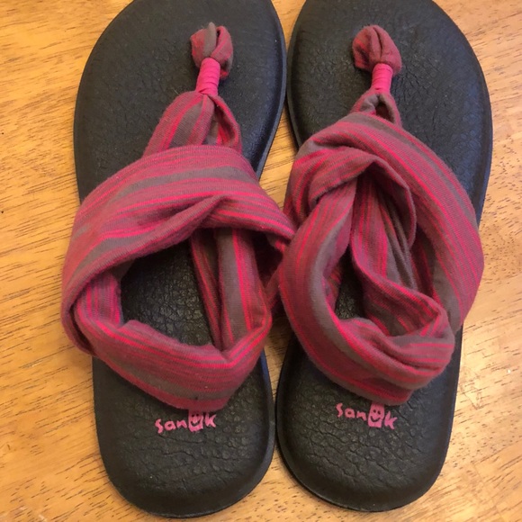 Sanuk yoga flip flop things so cute nice Size 9 hippy, earthy dead head peace - Picture 2 of 9